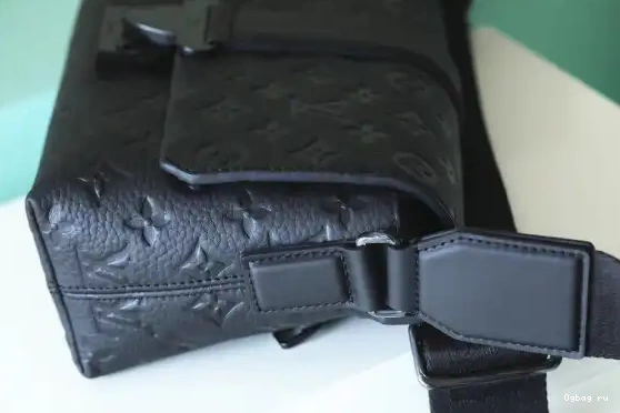 LOUIS Messenger VUITTON S-Cape 0608